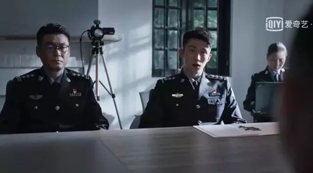 b体育平台-局中局：比赛中的战术布置和心理战