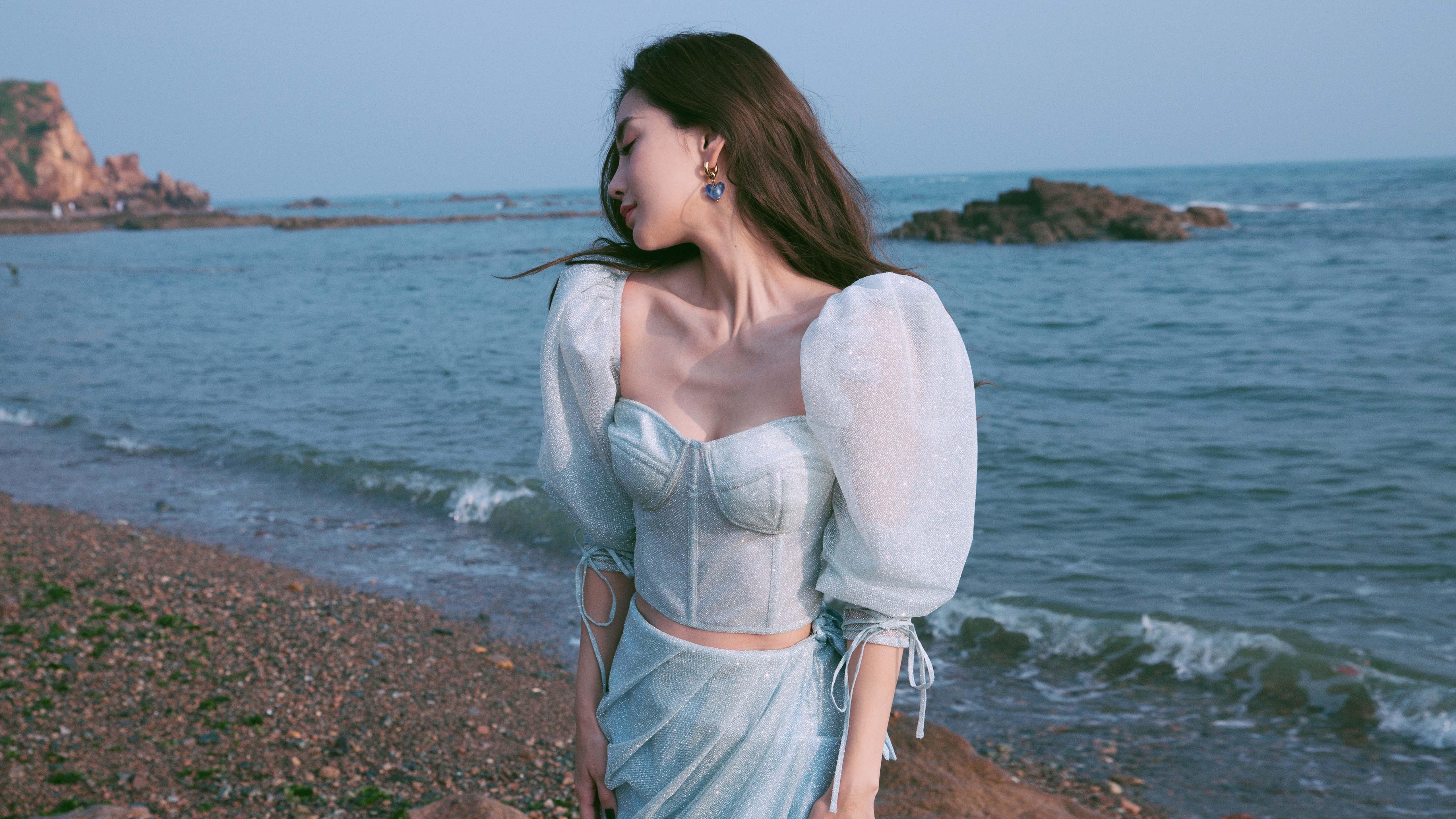 仰泳入水角度技术细节解析，仰泳手臂入水技术