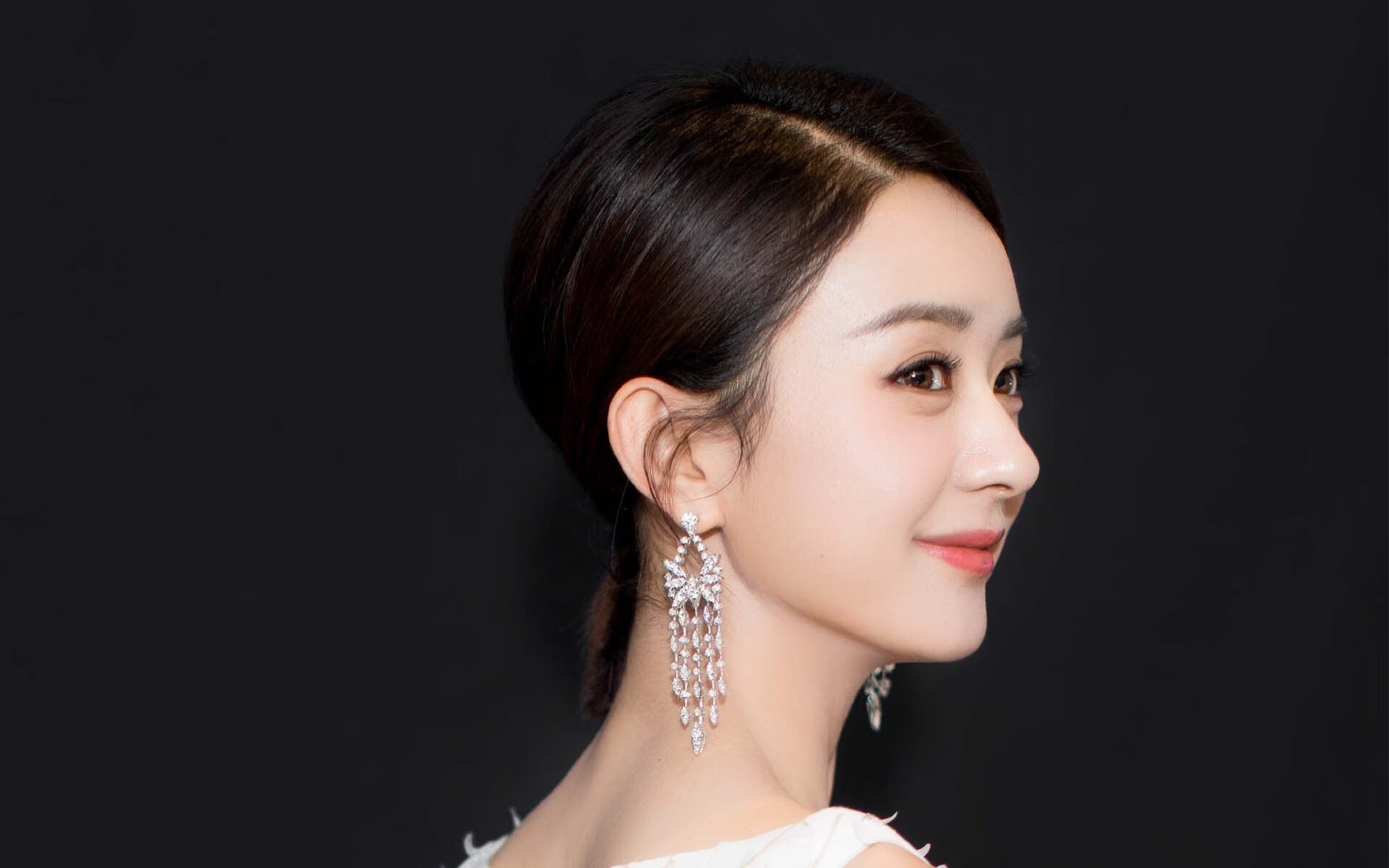 B 体育官网-赛季中后段高频失误是否与战术混乱相关