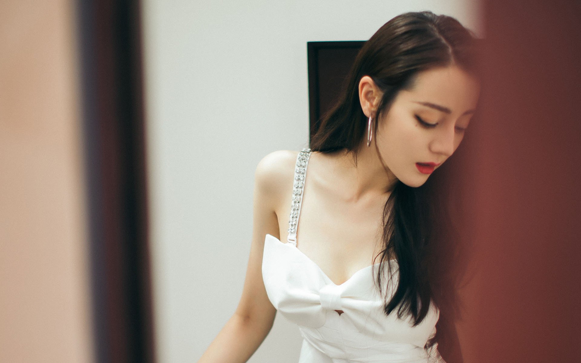 B体育(CHINA)官方网站-恩多耶-布鲁阿尔精准转身成制胜关键，恩布鲁庞