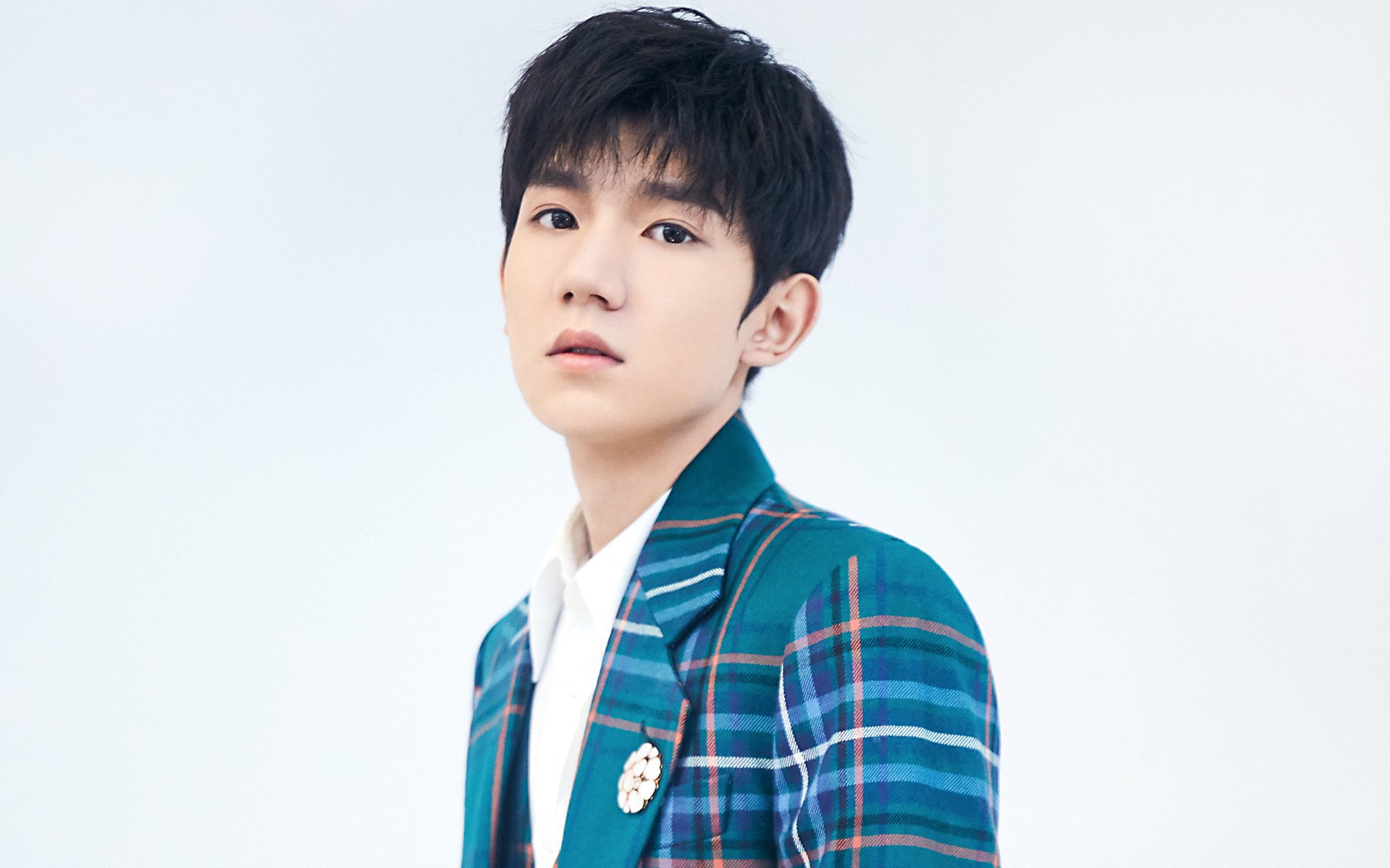 b体育在线平台-黄蜂新援合练表现获主帅高度评价，黄蜂最佳新秀